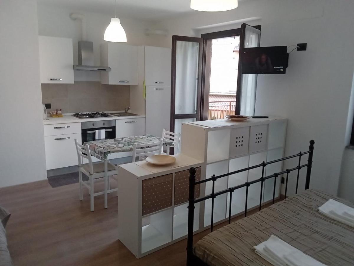 Апартаменты Casa Stefania 3 Манделло-дель-Ларио Экстерьер фото