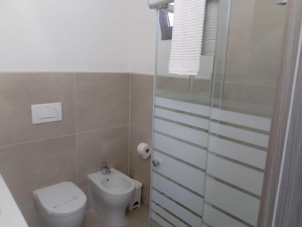 Апартаменты Casa Stefania 3 Манделло-дель-Ларио Экстерьер фото
