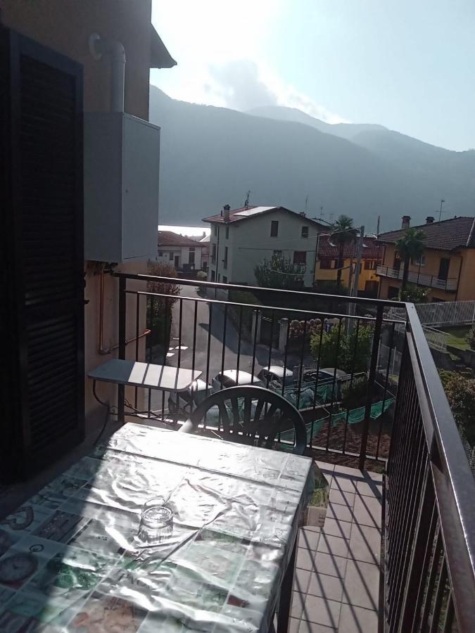 Апартаменты Casa Stefania 3 Манделло-дель-Ларио Экстерьер фото